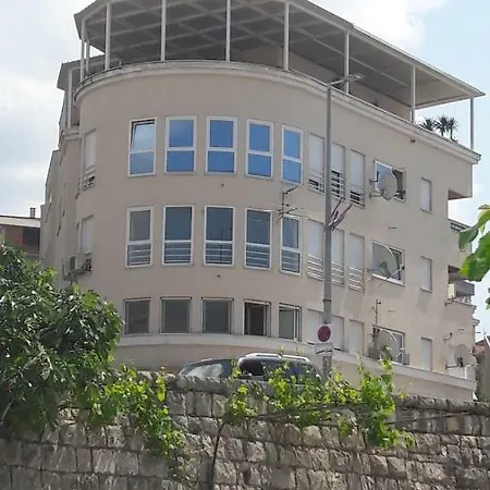 Apartament Sike
